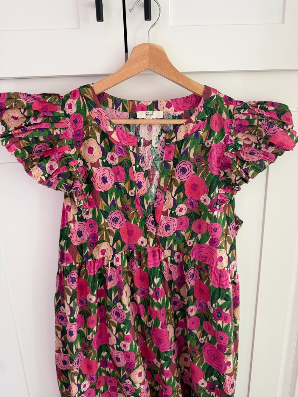 Women’s Floral Ruffle Sleeve Dress - Picture 2 of 7